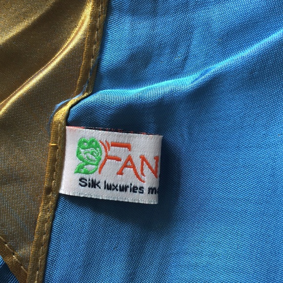 Fandori shinny silk long scarf bird paisley blue - Picture 6 of 8